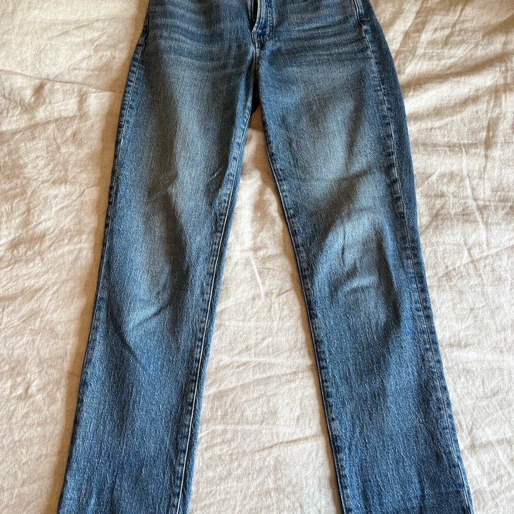 Madewell Straight-Leg Jeans in Medium Blue Denim